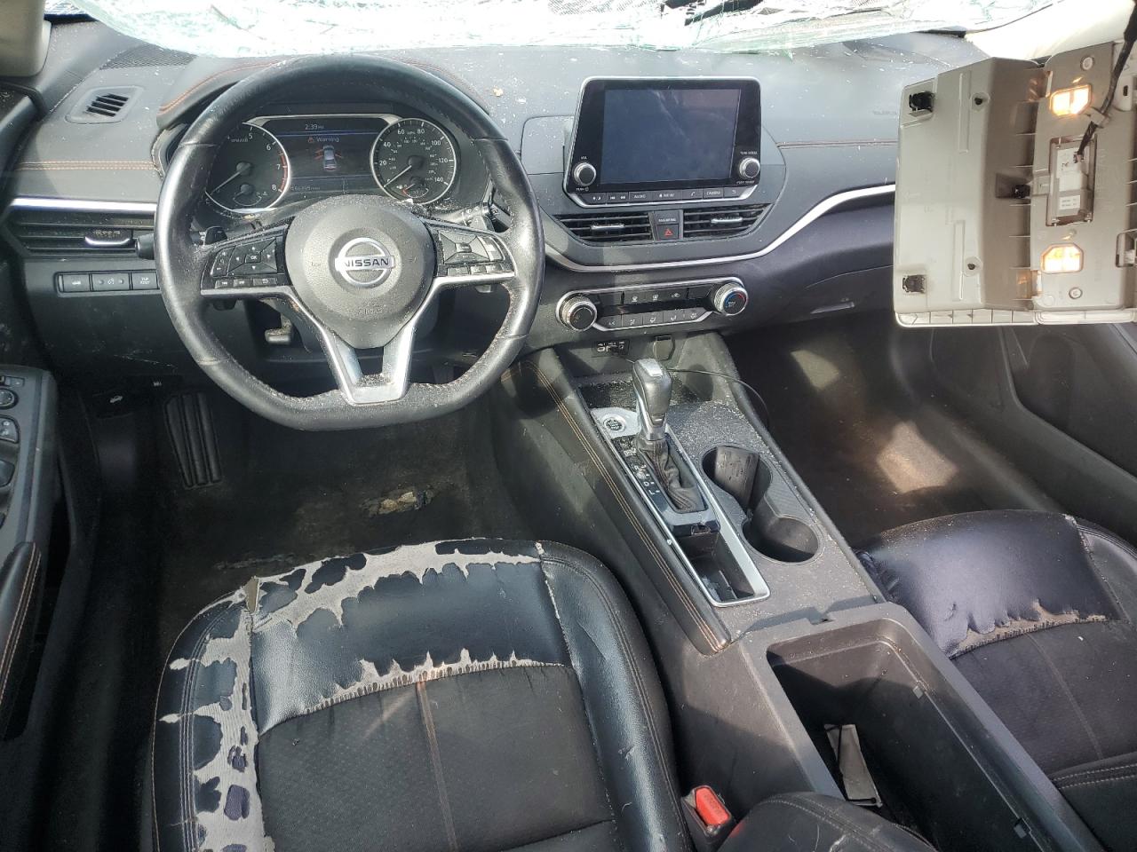 2021 Nissan Altima - Image 8