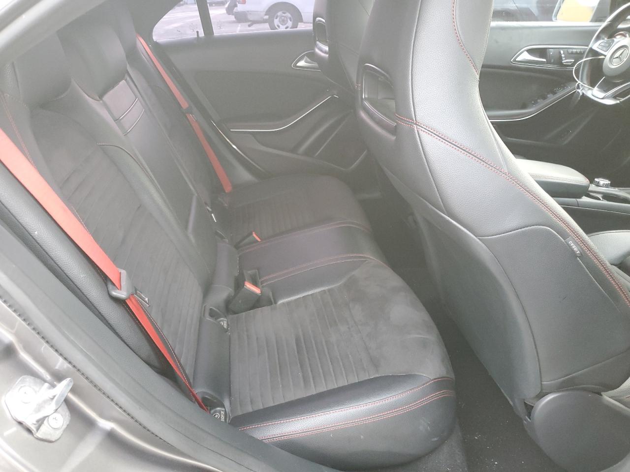 2018 Mercedes-Benz CLA-klasse - Image 10