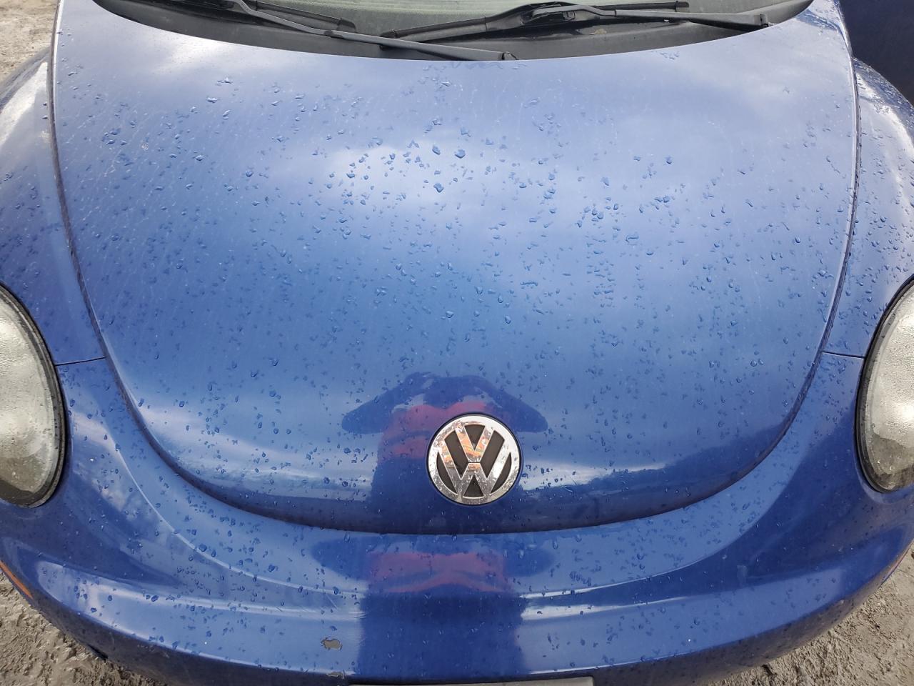 2008 Volkswagen Beetle - Image 11