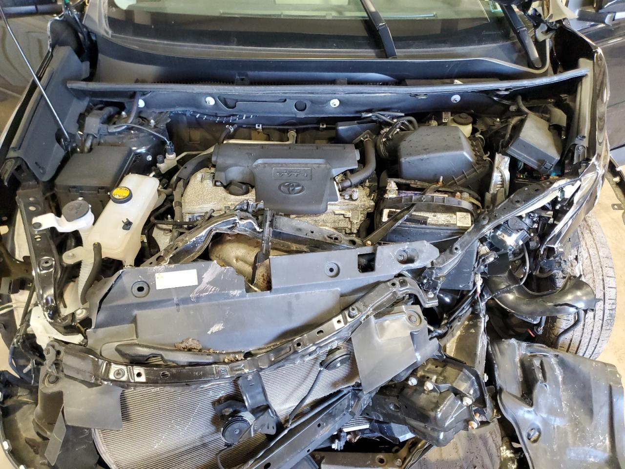 2016 Toyota RAV 4 - Image 12