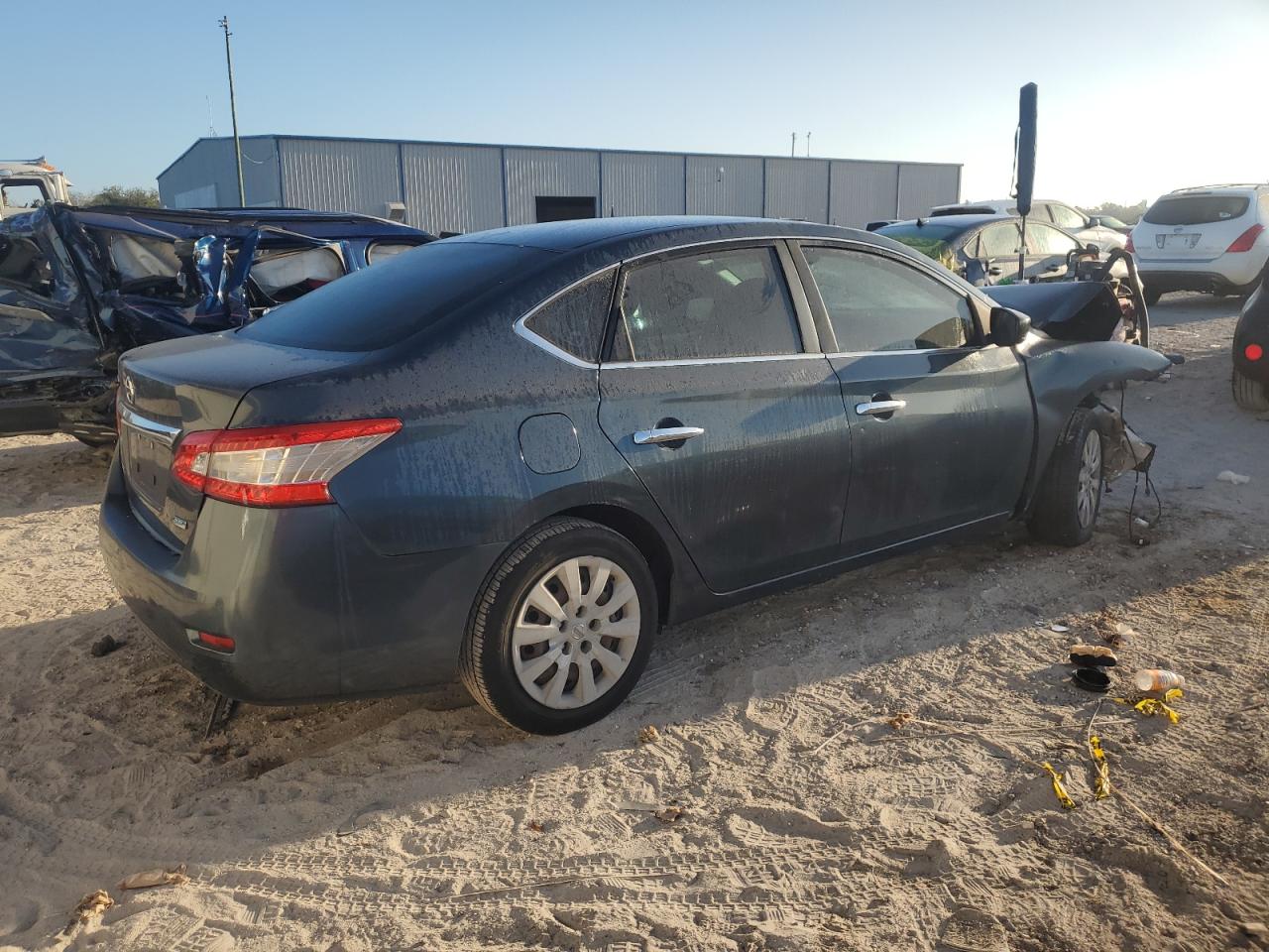 2013 Nissan Sentra - Image 3