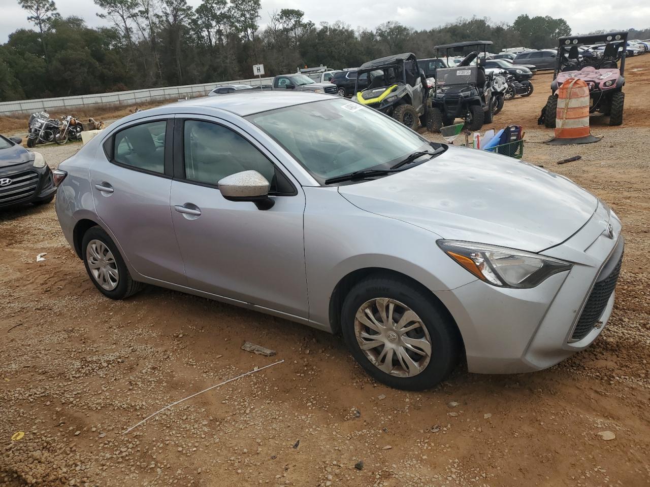 2019 Toyota Yaris - Image 4