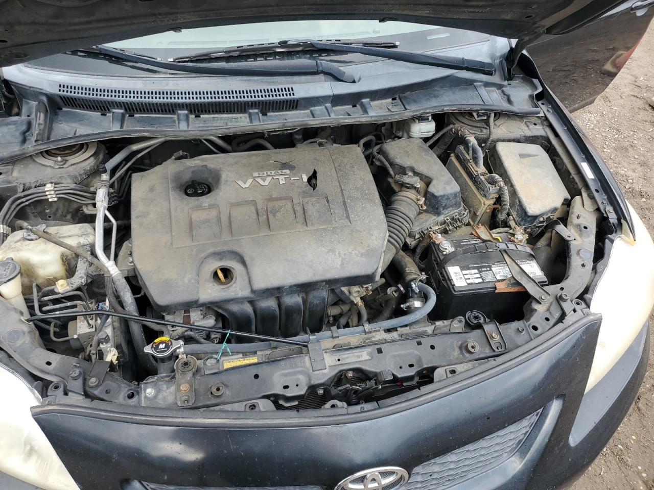2010 Toyota Corolla - Image 12