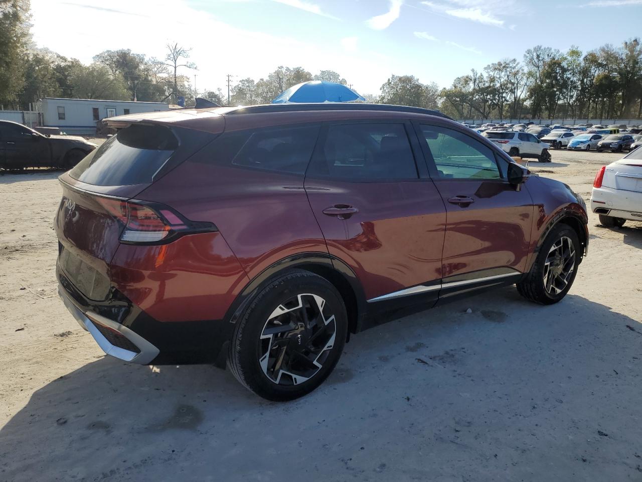 2023 Kia Sportage - Image 3