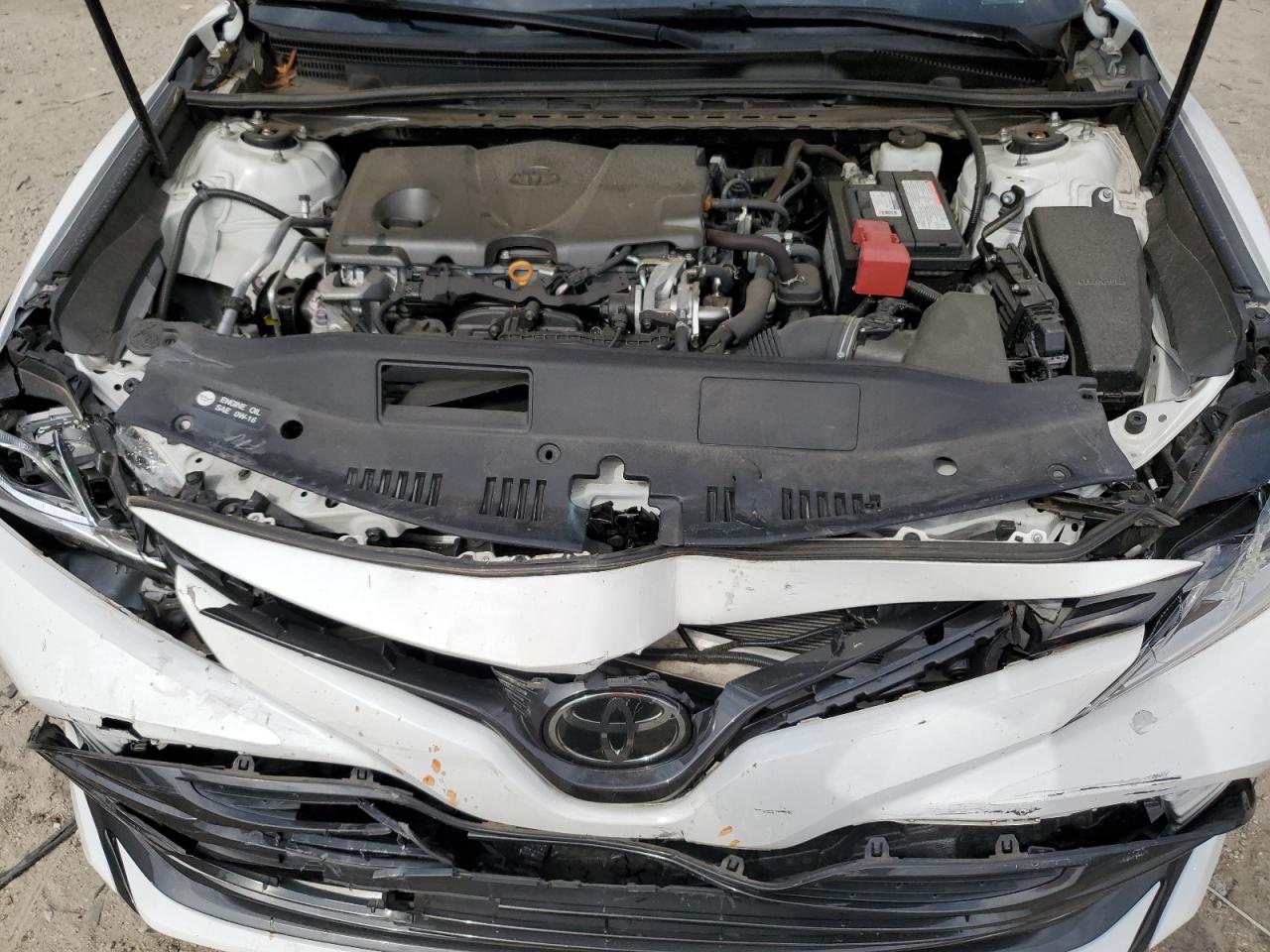 2020 Toyota Camry - Image 11