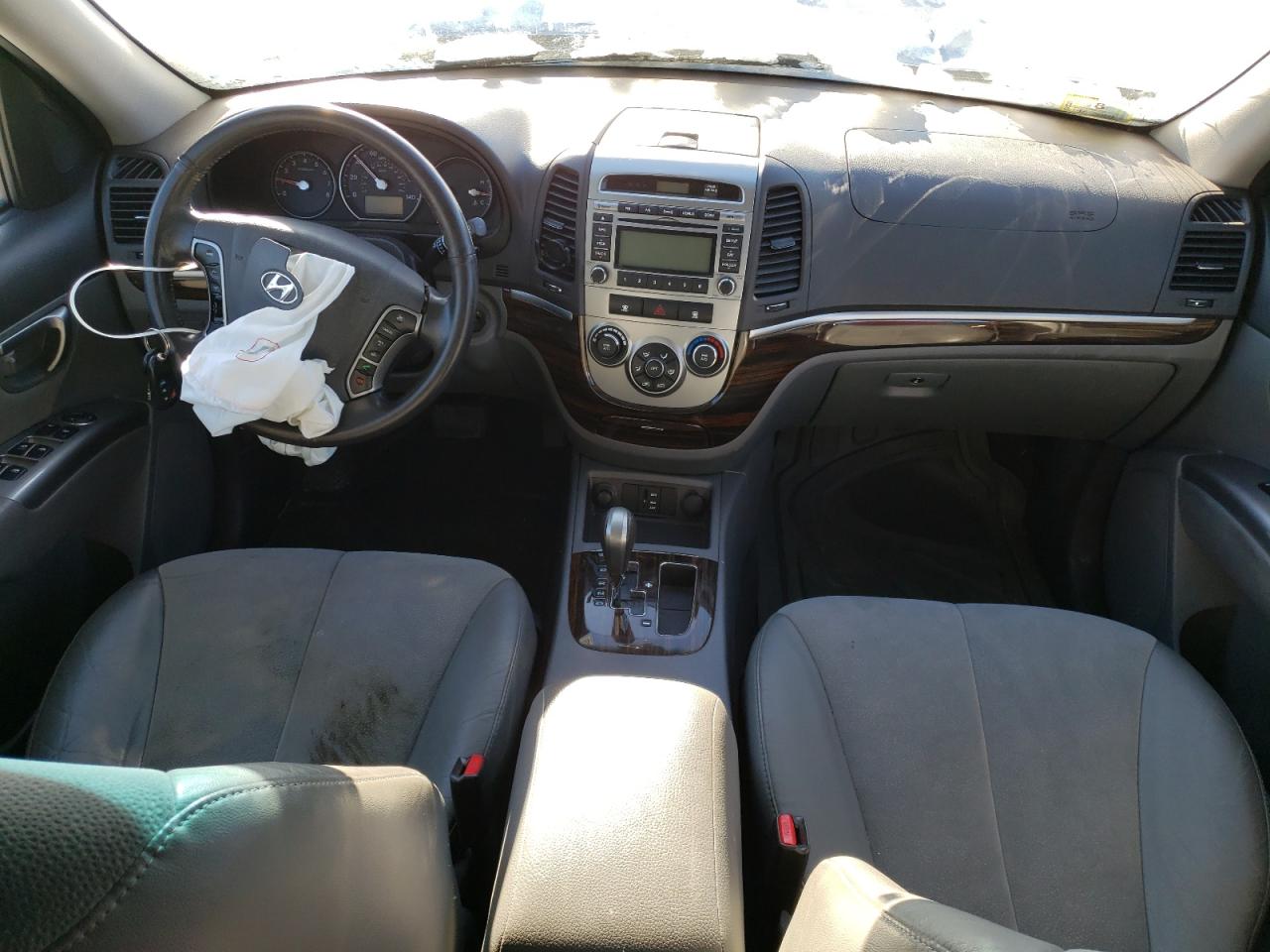 2011 Hyundai Santa Fe - Image 8