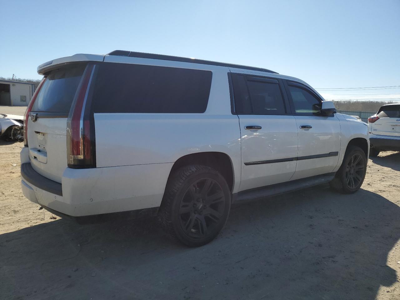 2019 Cadillac Escalade - Image 3