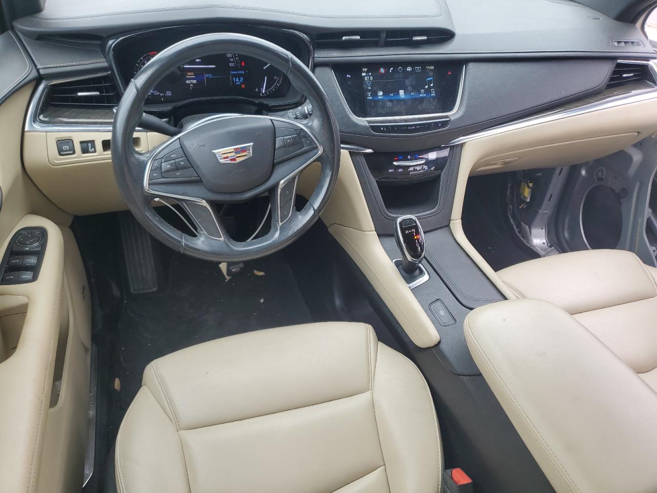 2018 Cadillac XT5 - Image 8