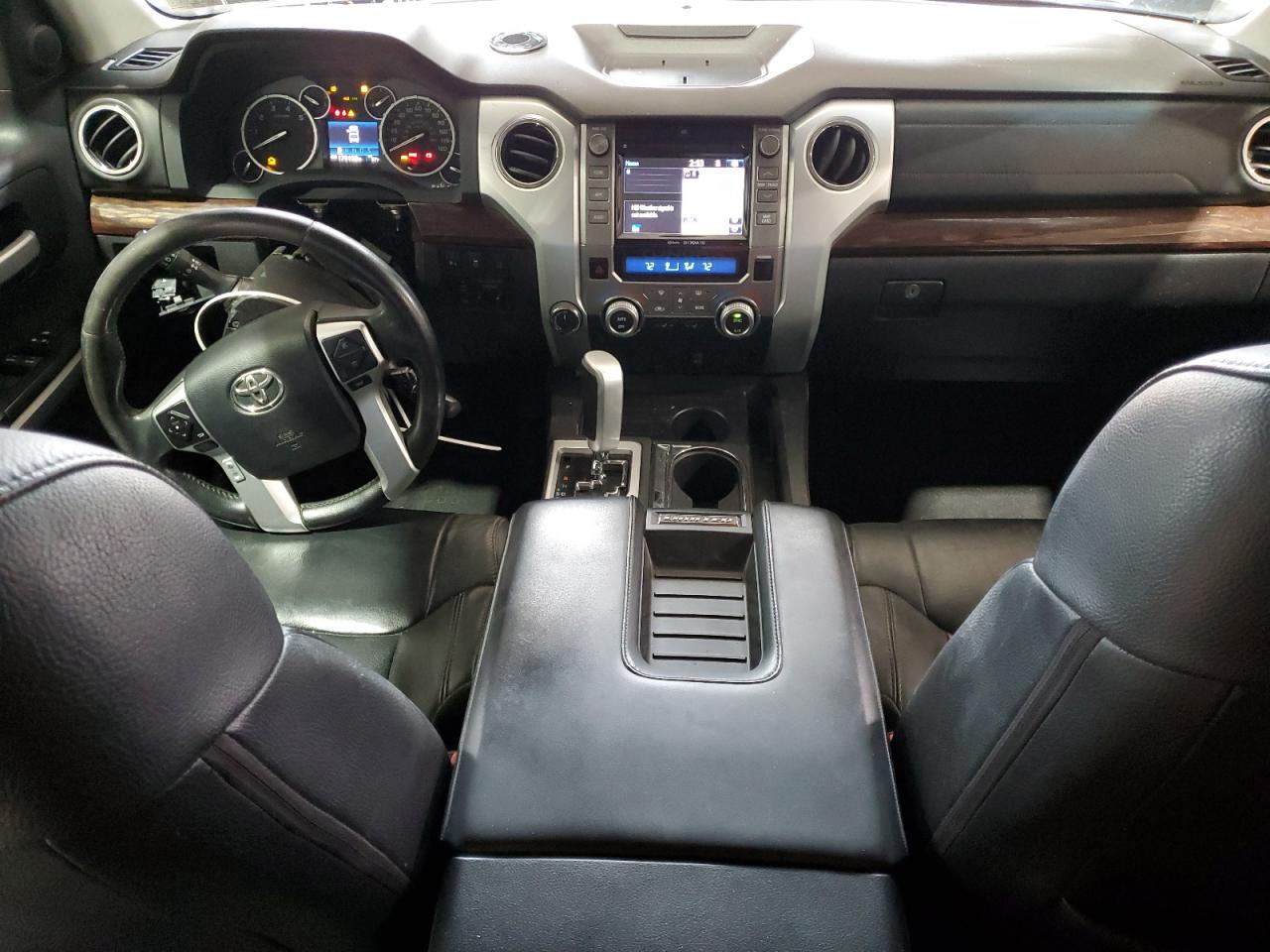 2015 Toyota Tundra - Image 8