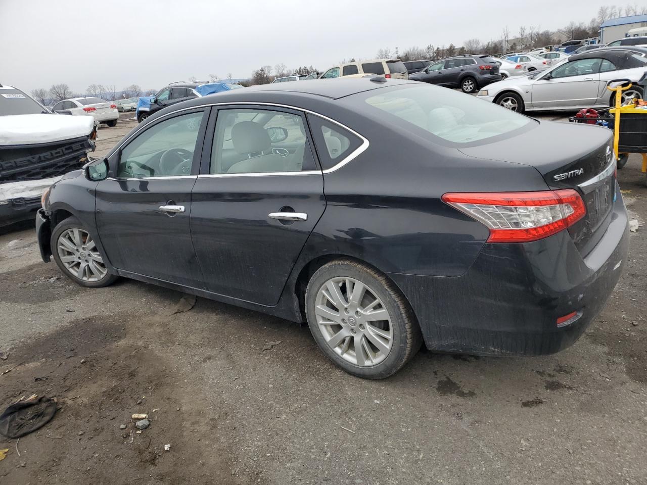2013 Nissan Sentra - Image 2