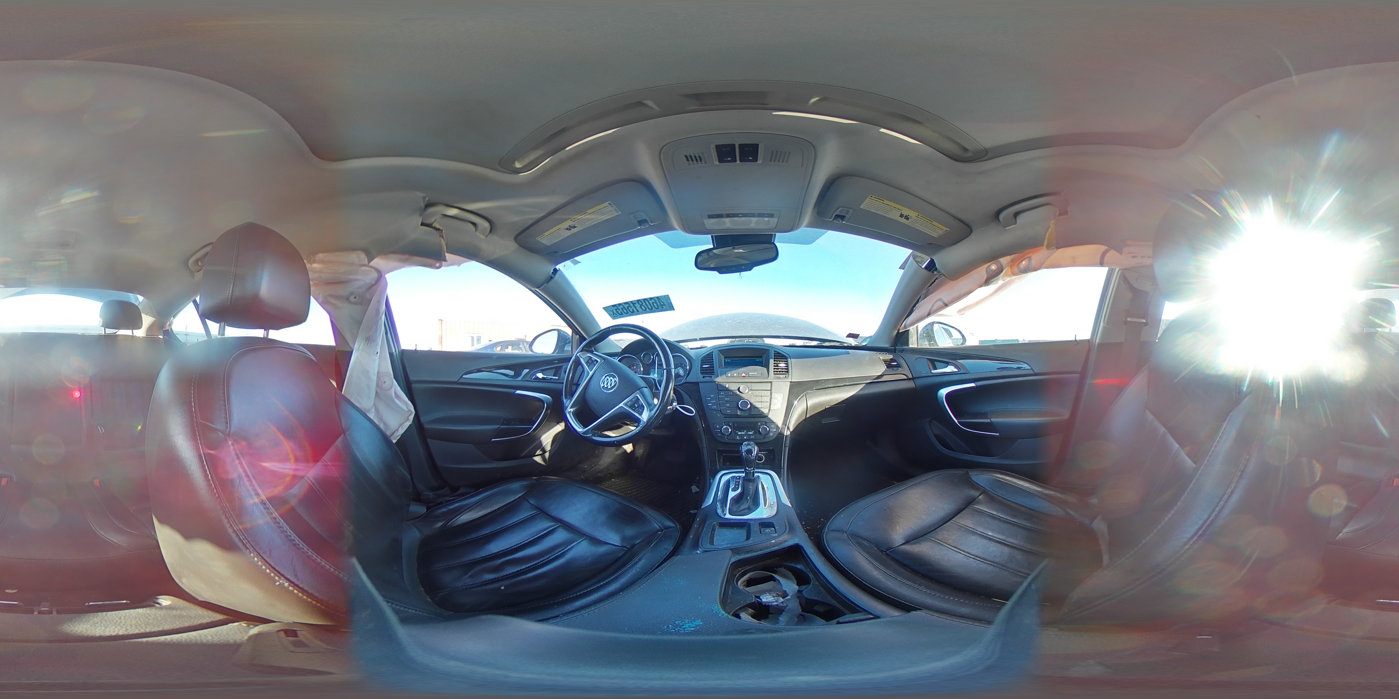 2011 Buick Regal - Image 13