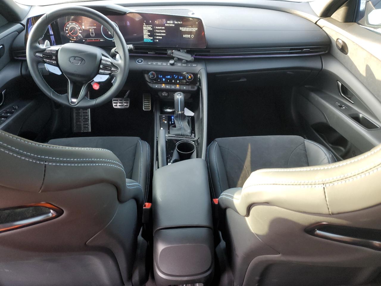 2024 Hyundai Elantra - Image 8