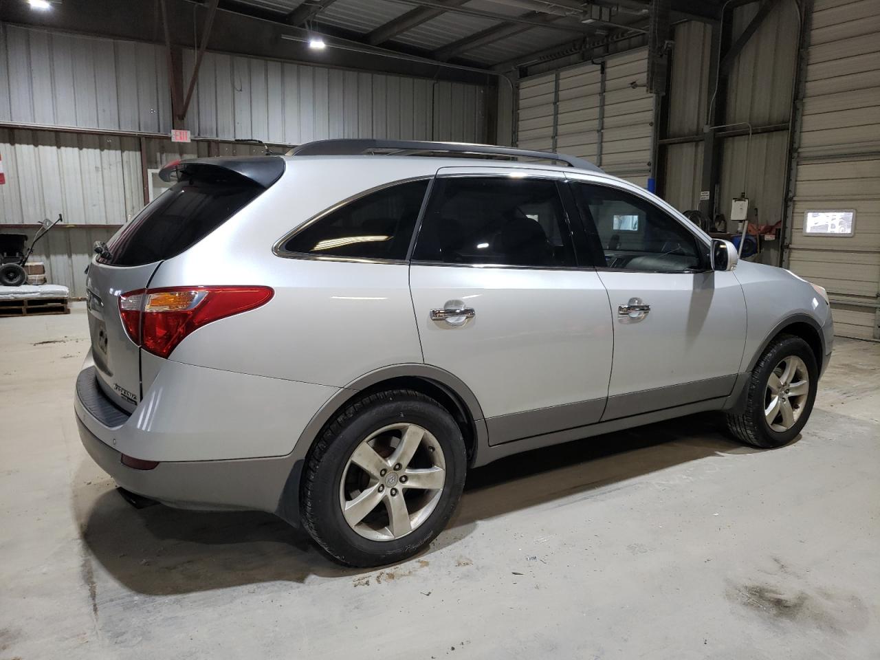 2010 Hyundai Veracruz - Image 3