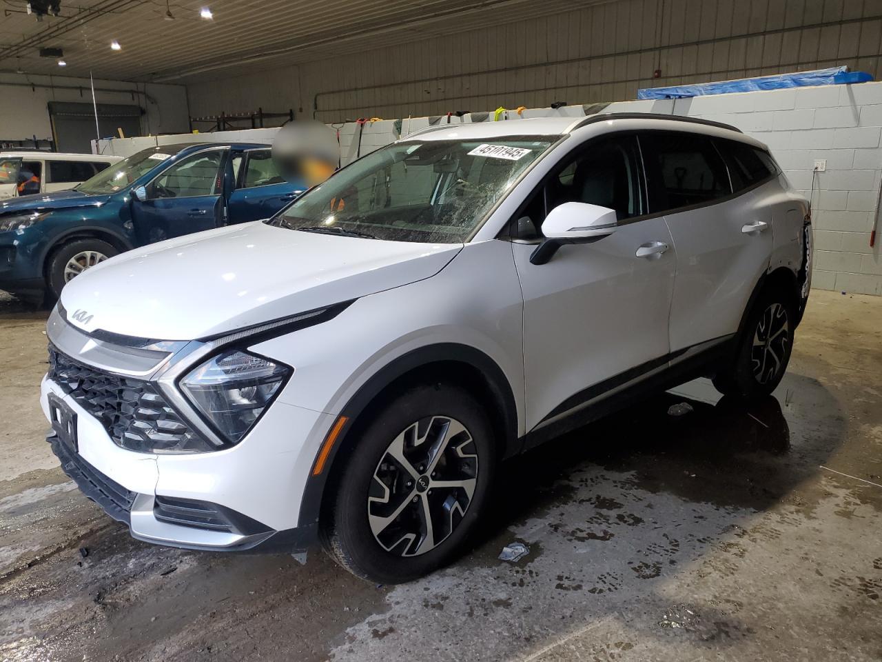 2023 Kia Sportage - Image 1