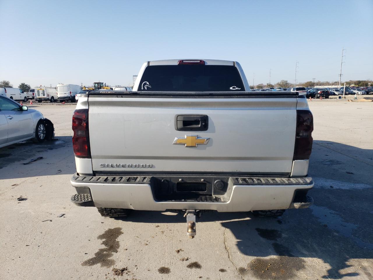 2018 Chevrolet Silverado - Image 6