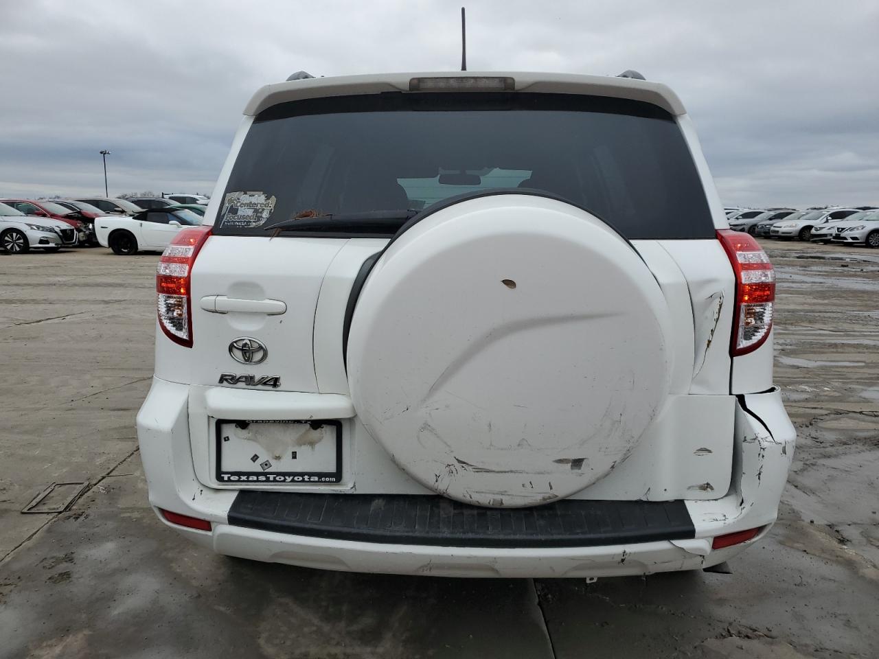 2012 Toyota RAV 4 - Image 6