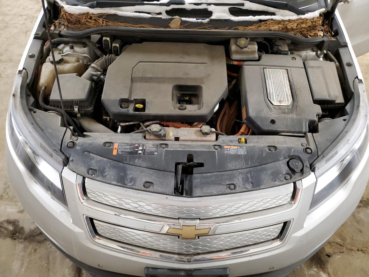 2014 Chevrolet Volt - Image 11