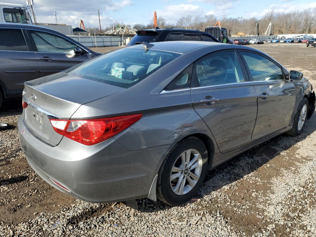2013 Hyundai Sonata - Image 3