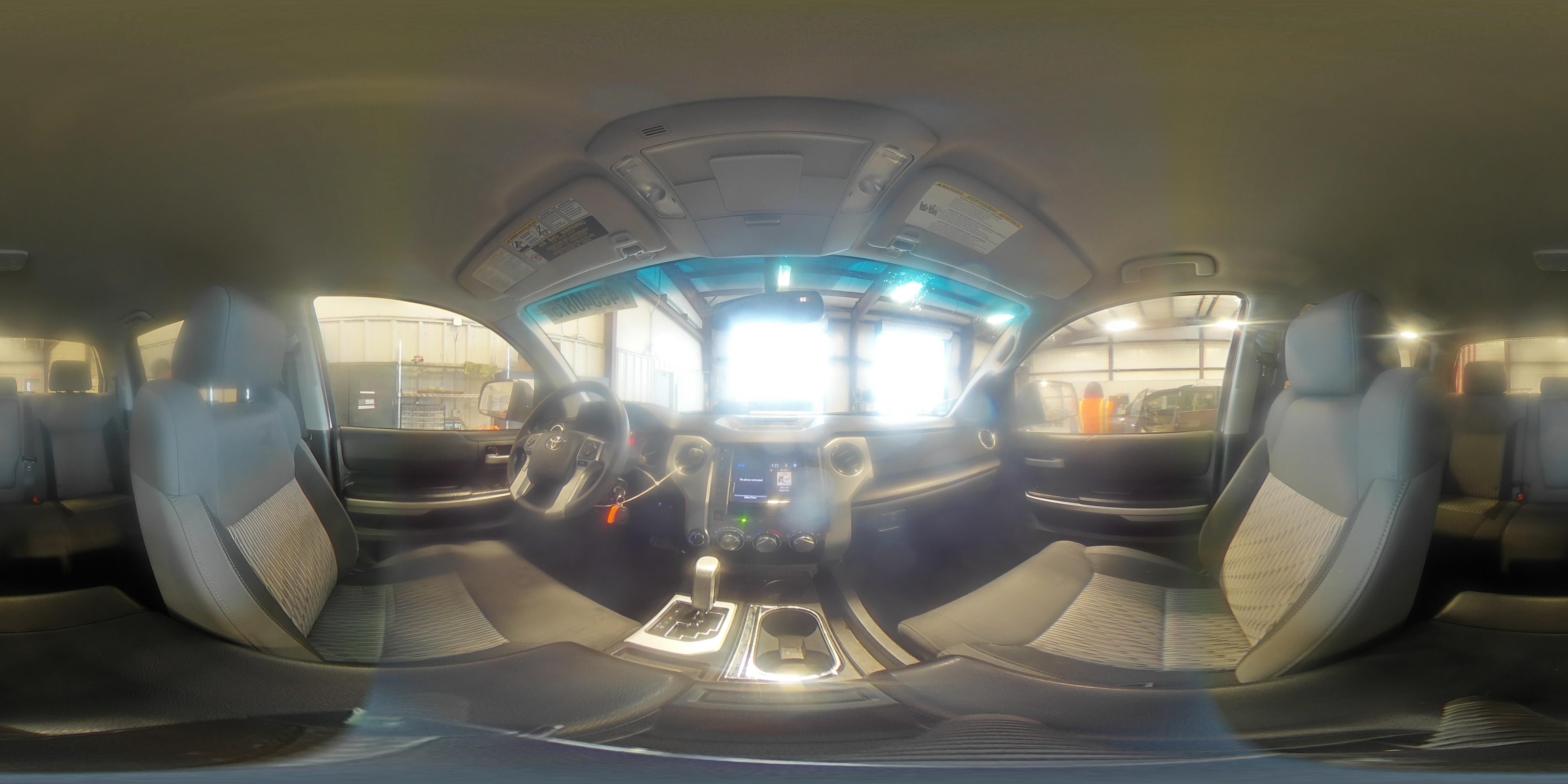2014 Toyota Tundra - Image 14