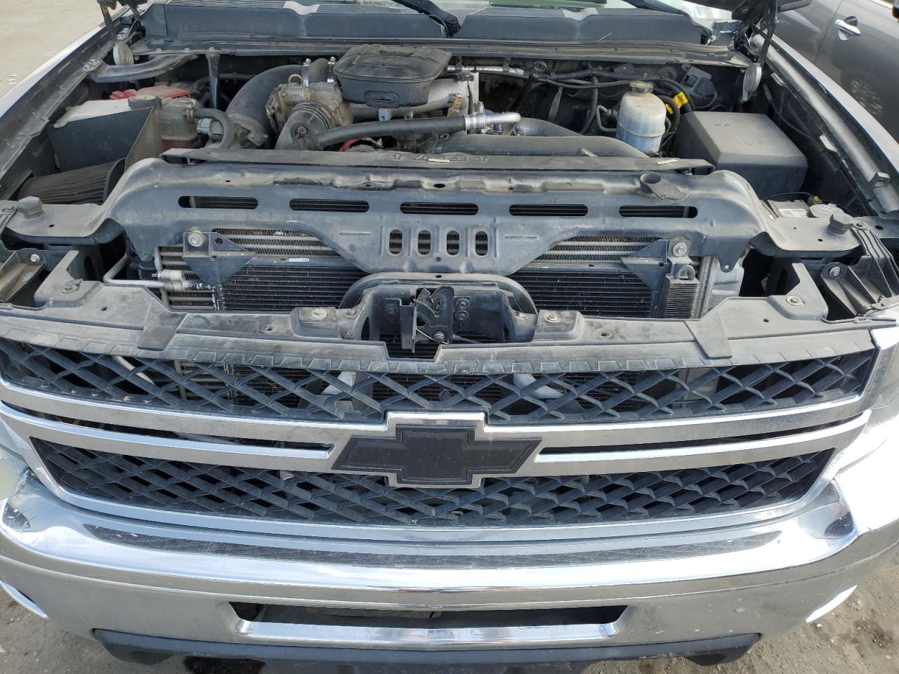 2011 Chevrolet Silverado - Image 11