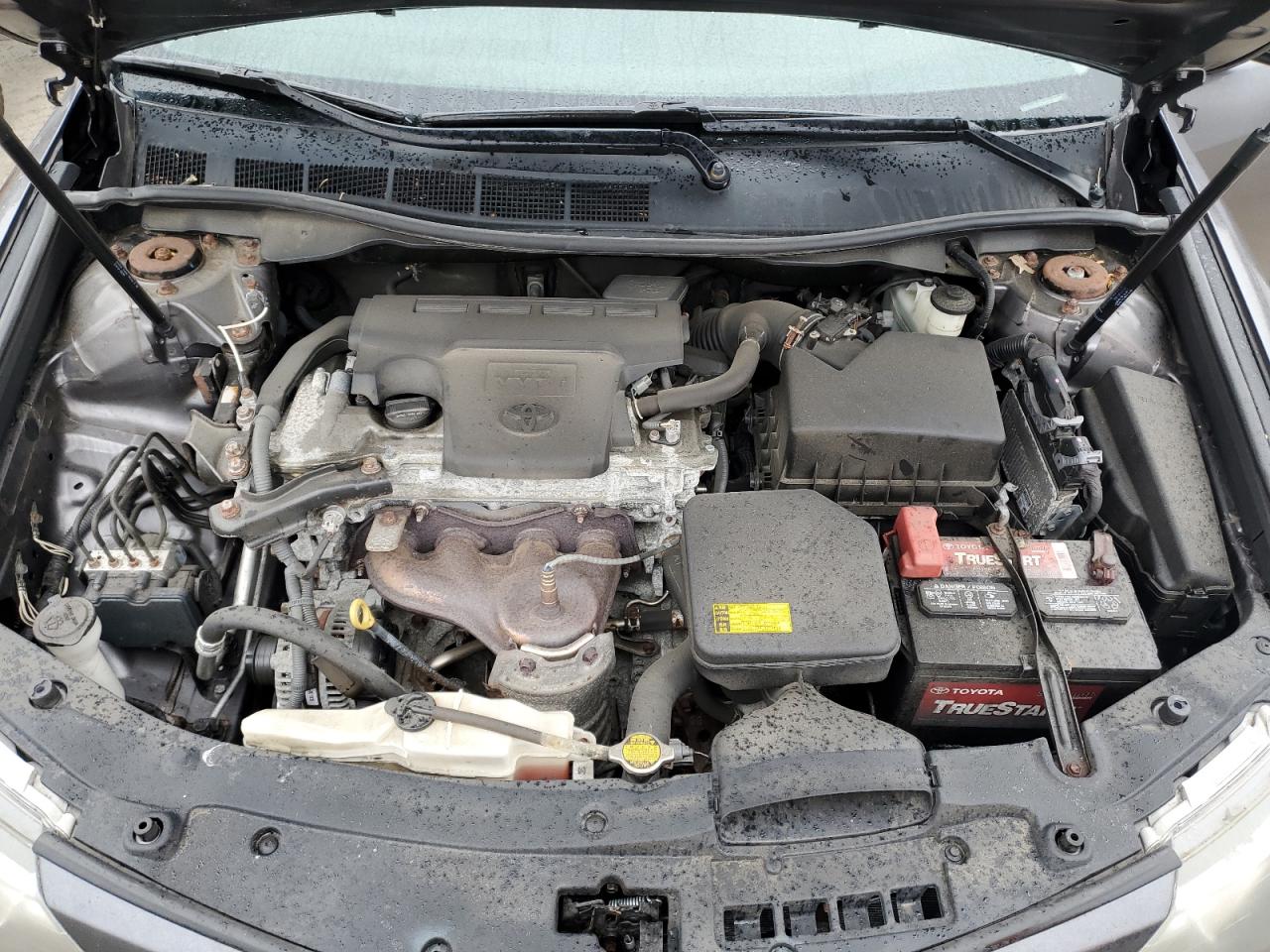 2013 Toyota Camry - Image 13