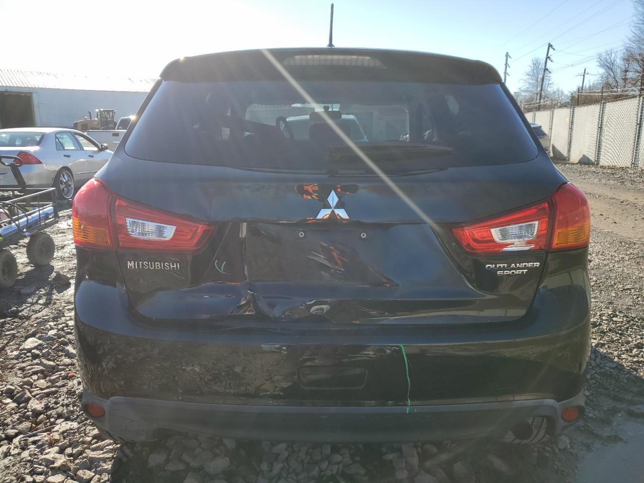 2016 Mitsubishi Outlander - Image 6