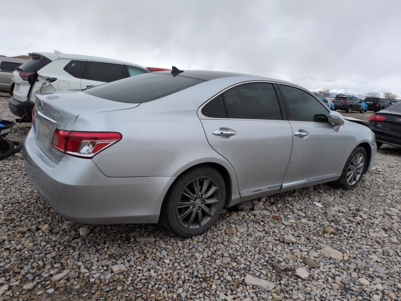2011 Lexus ES - Image 3