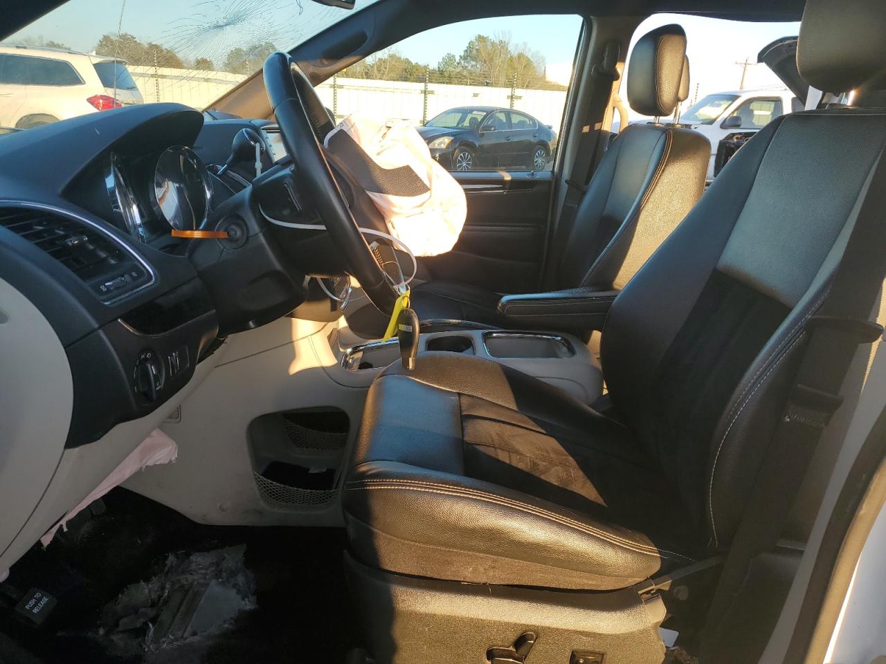 2018 Dodge Caravan - Image 7