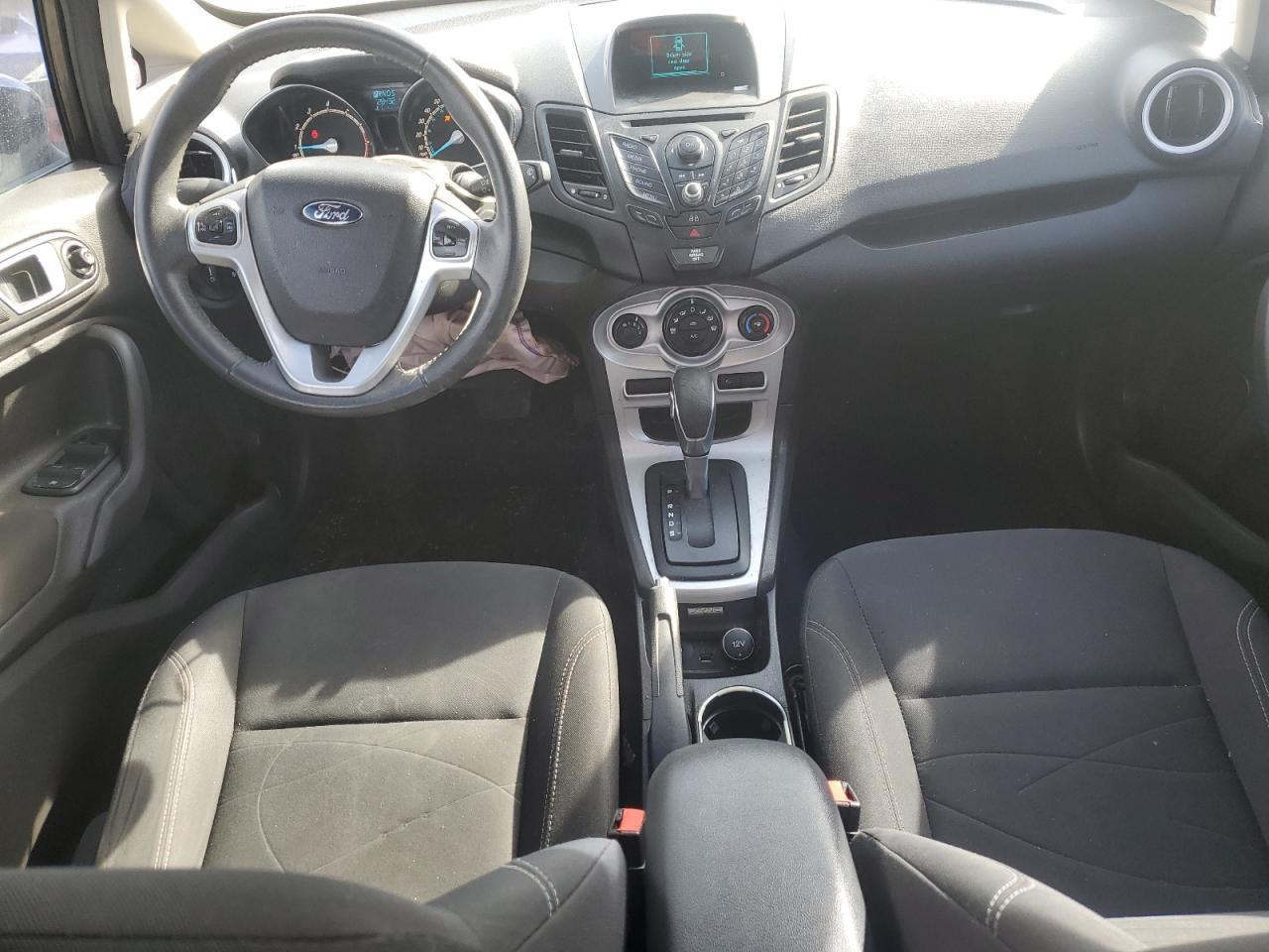 2015 Ford Fiesta - Image 8