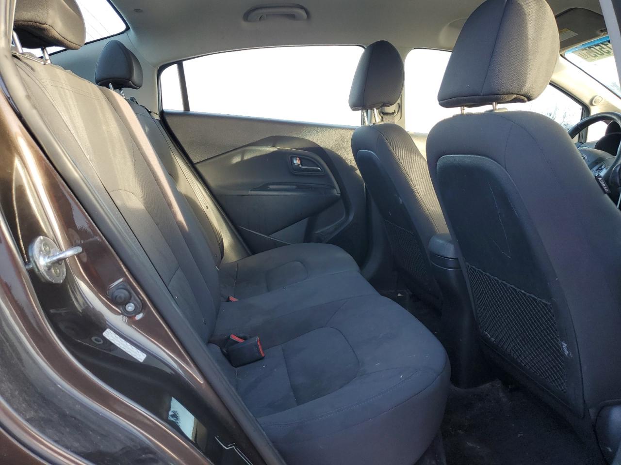 2016 Kia Rio - Image 10