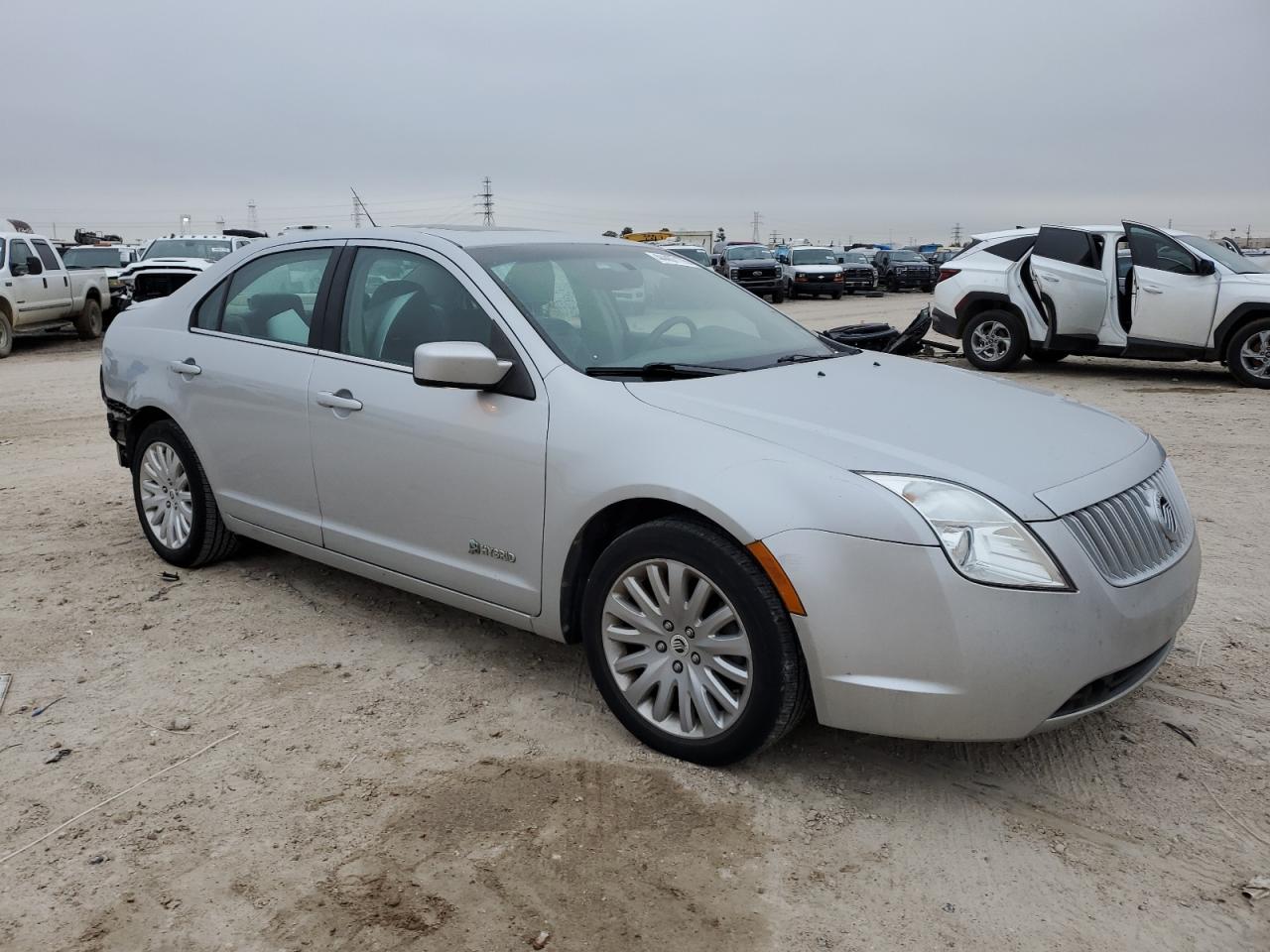 2010 Mercury Milan - Image 4