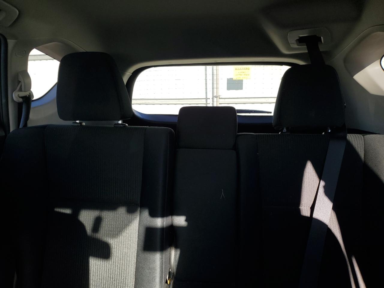 2016 Toyota RAV 4 - Image 10