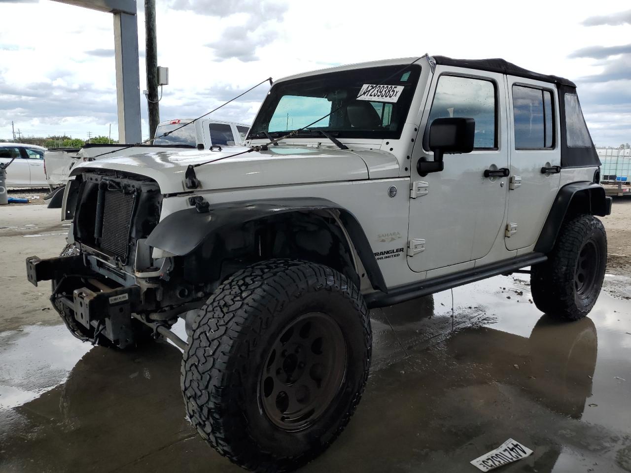 2011 Jeep Wrangler Unlimited Sahara for Sale in West Palm Beach, FL - Rear End