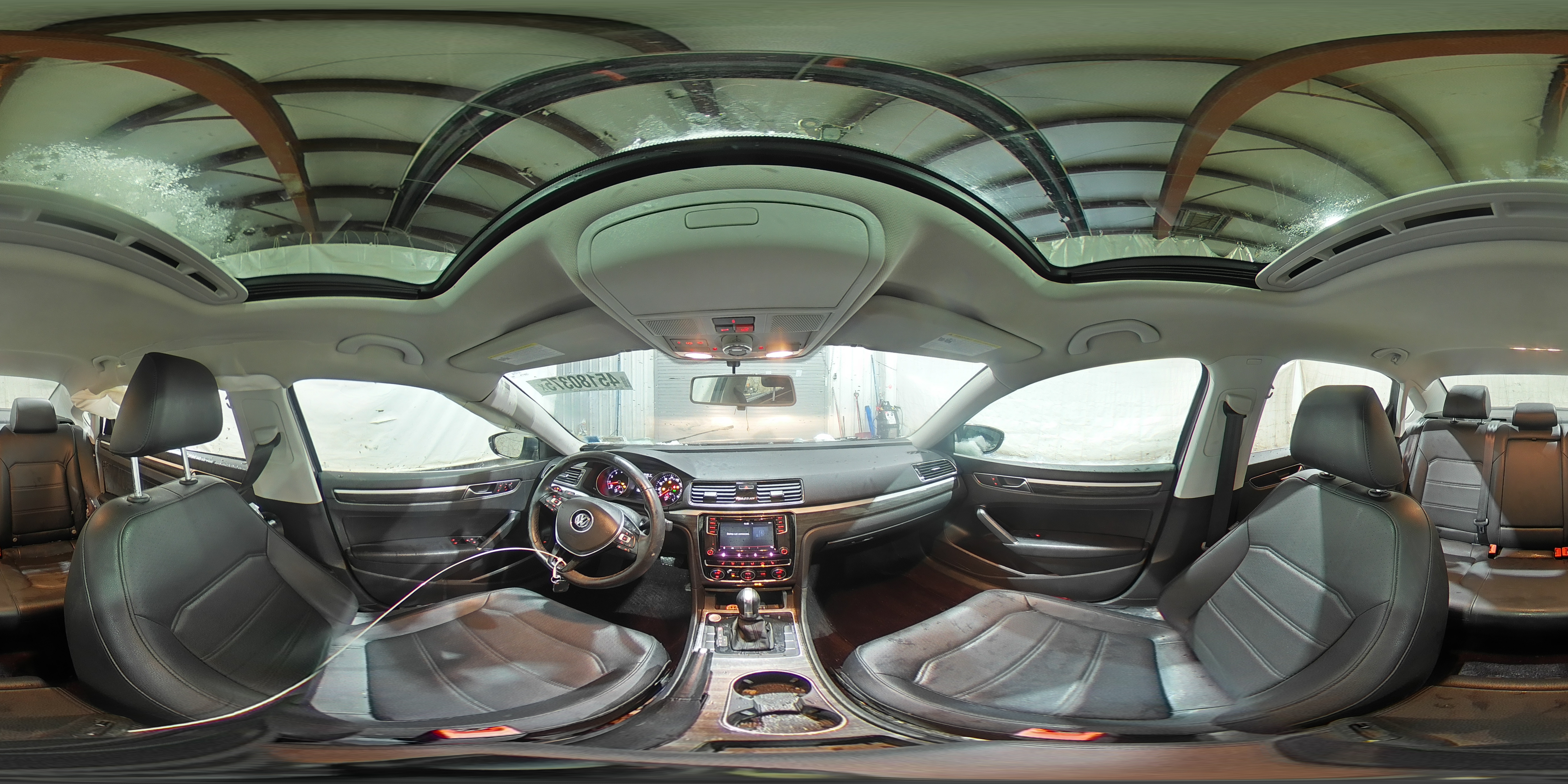2018 Volkswagen Passat - Image 13