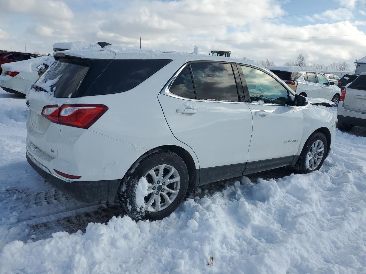 2019 Chevrolet Equinox - Image 3