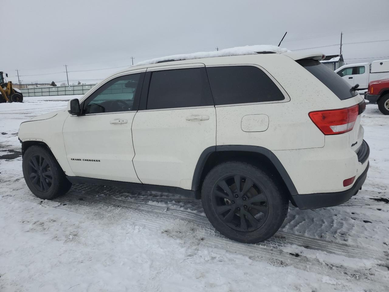 2012 Jeep Grand Cherokee - Image 2