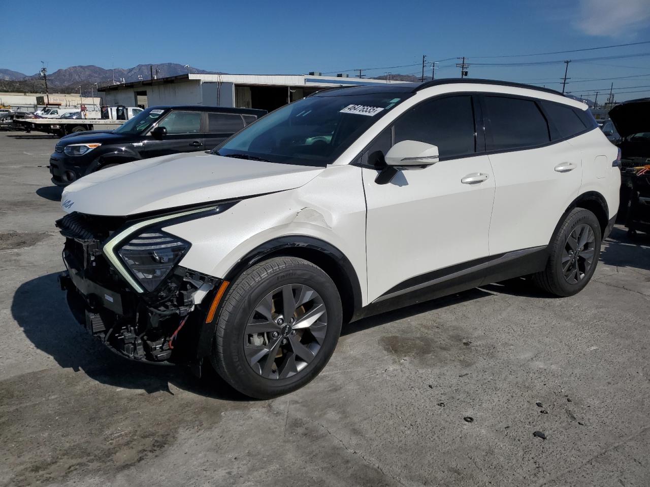 2023 Kia Sportage - Image 1