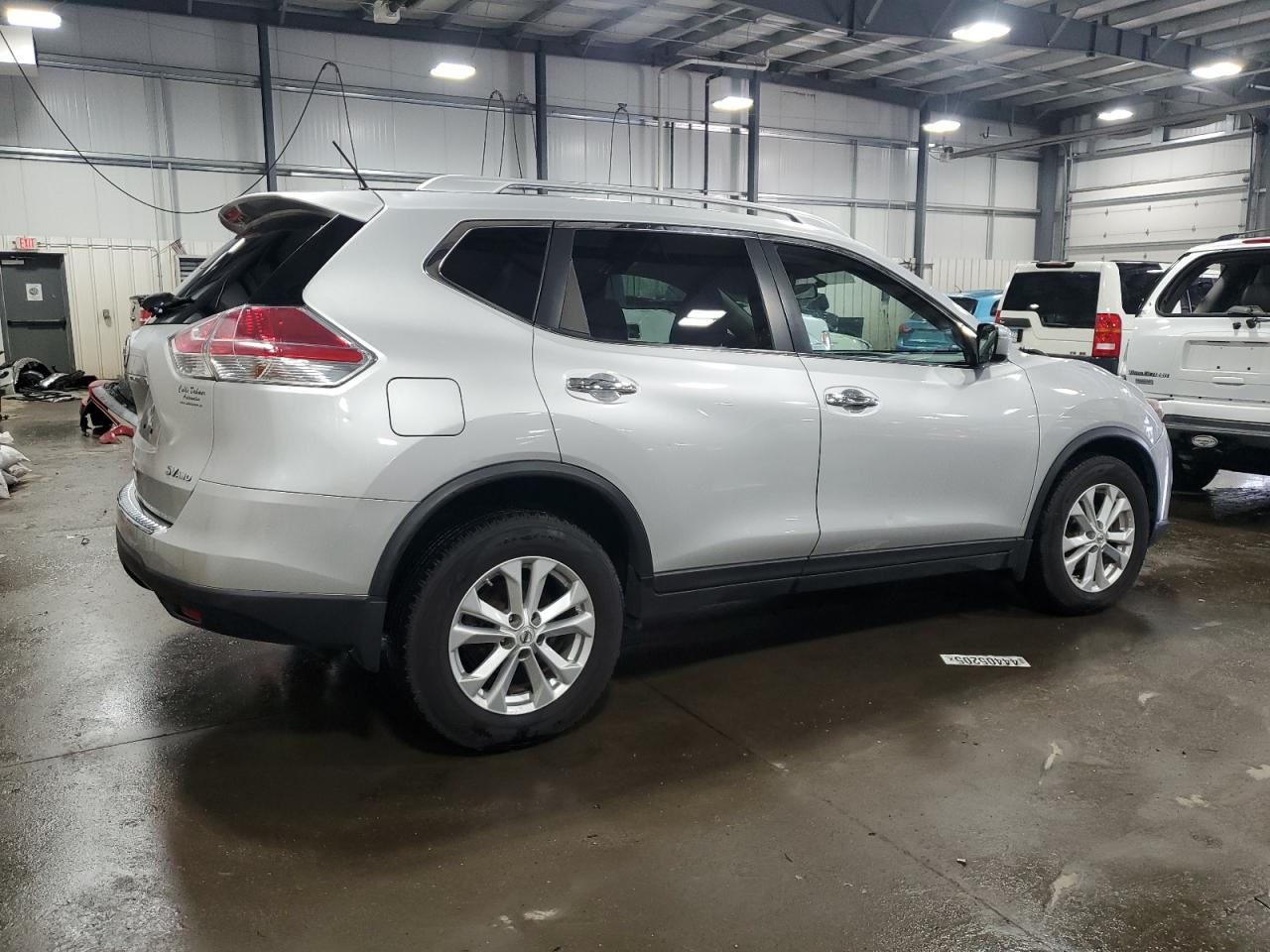 2015 Nissan Rogue - Image 3
