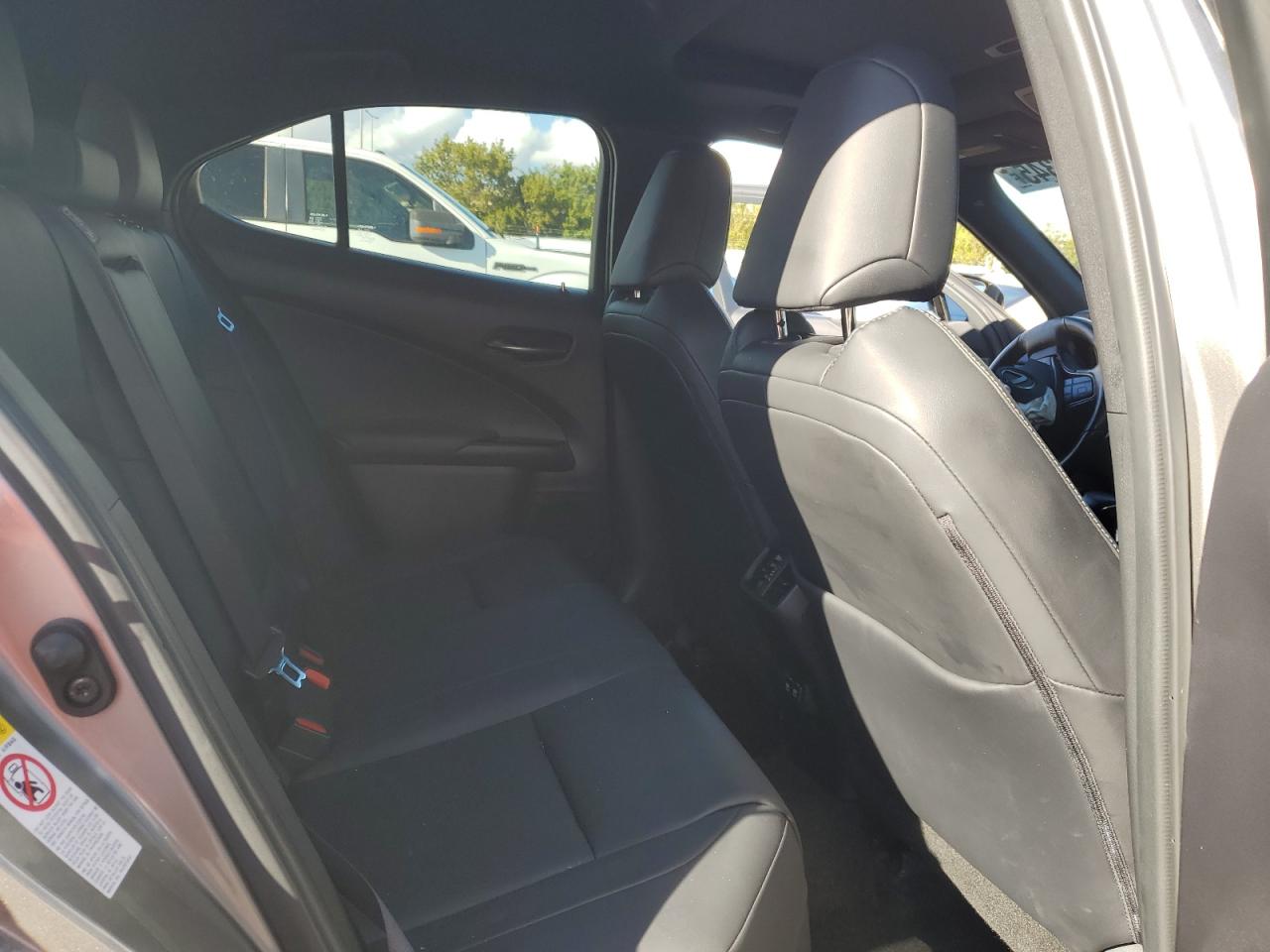 2019 Lexus UX - Image 11