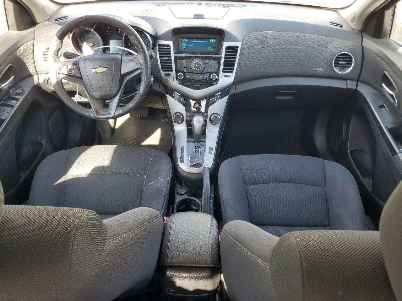2012 Chevrolet Cruze - Image 8