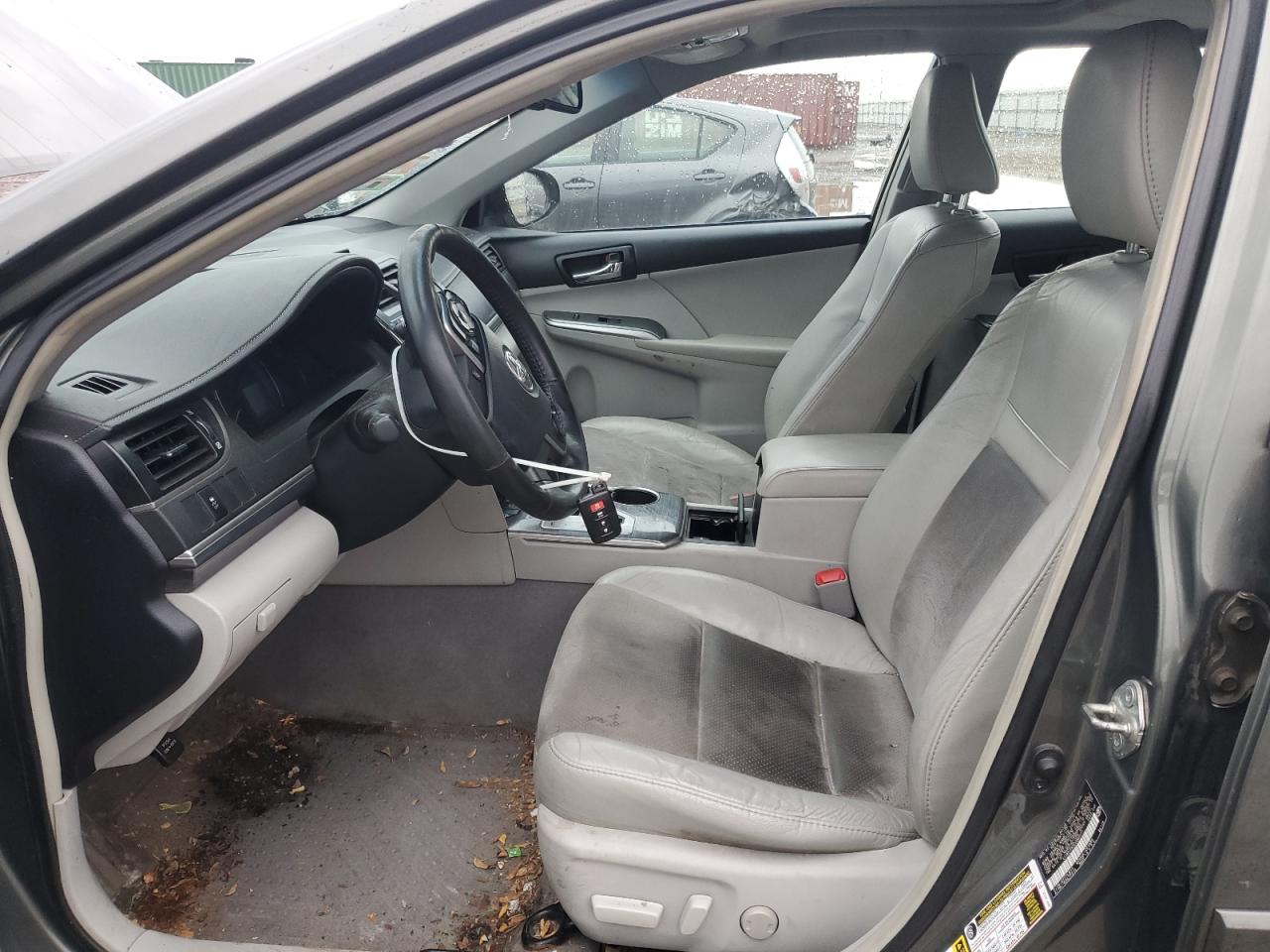 2012 Toyota Camry - Image 7
