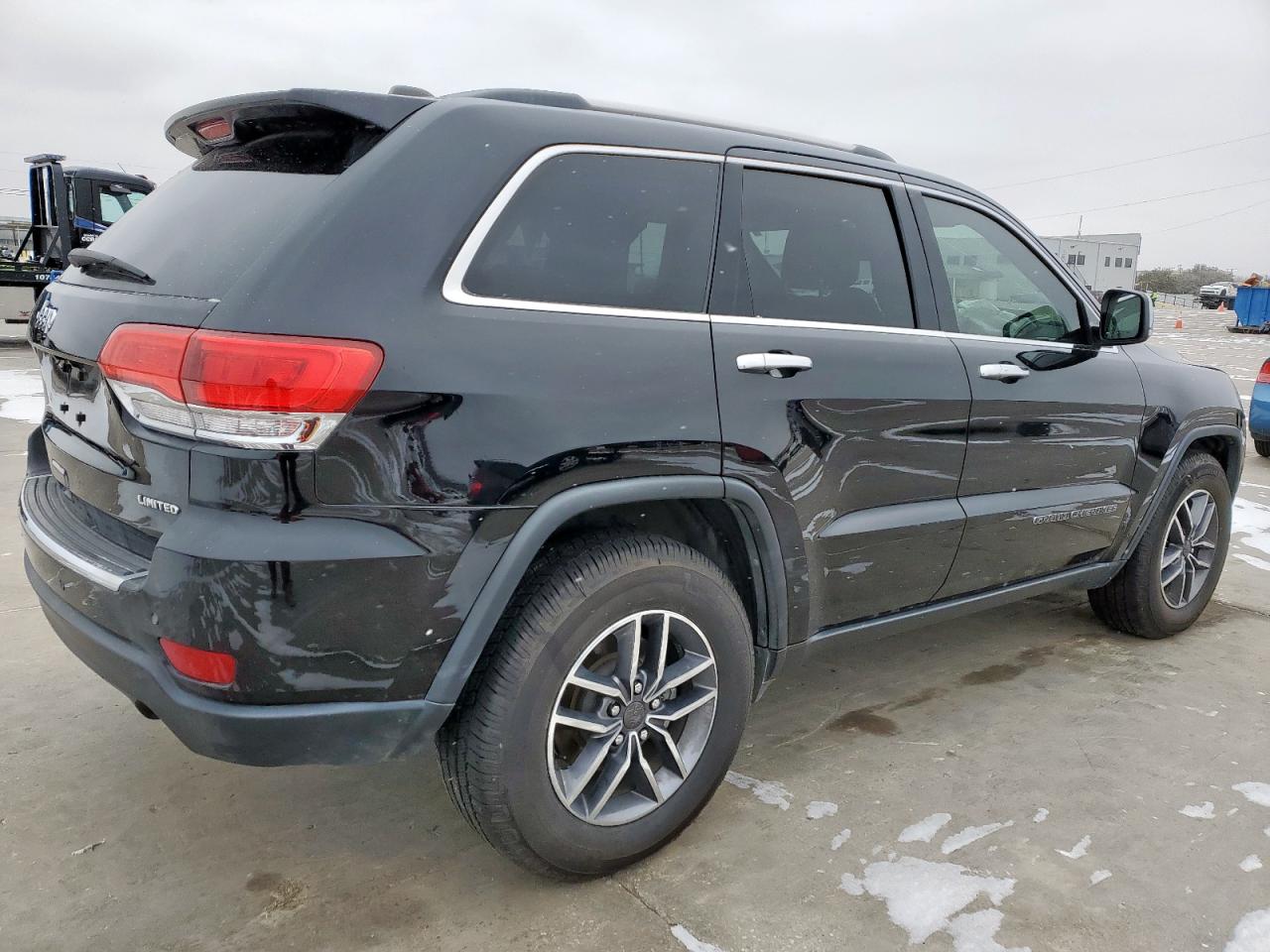 2019 Jeep Grand Cherokee - Image 3