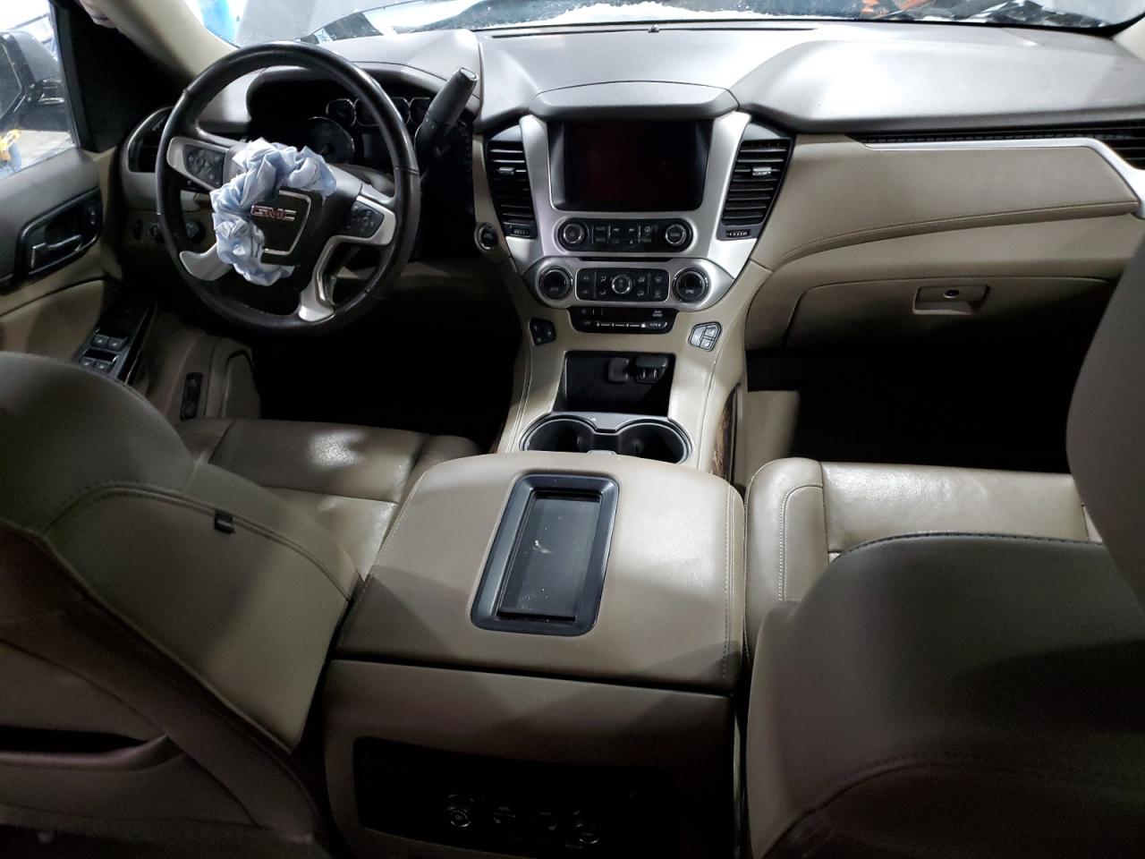 2020 GMC Yukon - Image 8