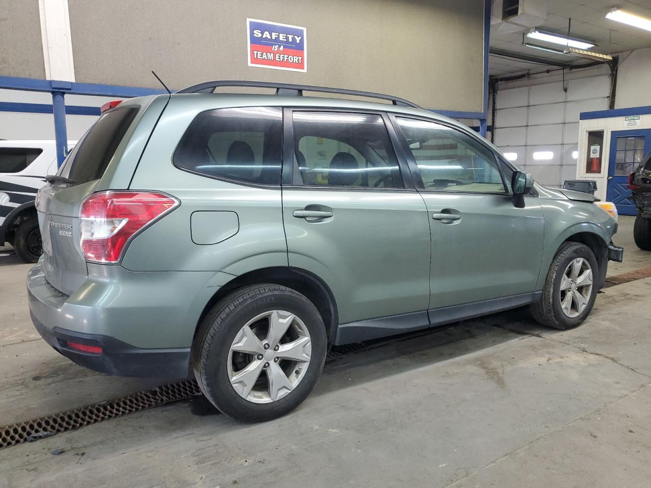 2015 Subaru Forester - Image 3