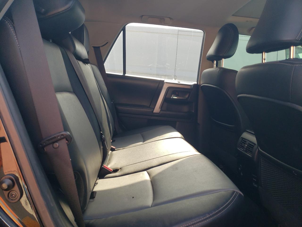 2016 Toyota 4Runner - Image 11