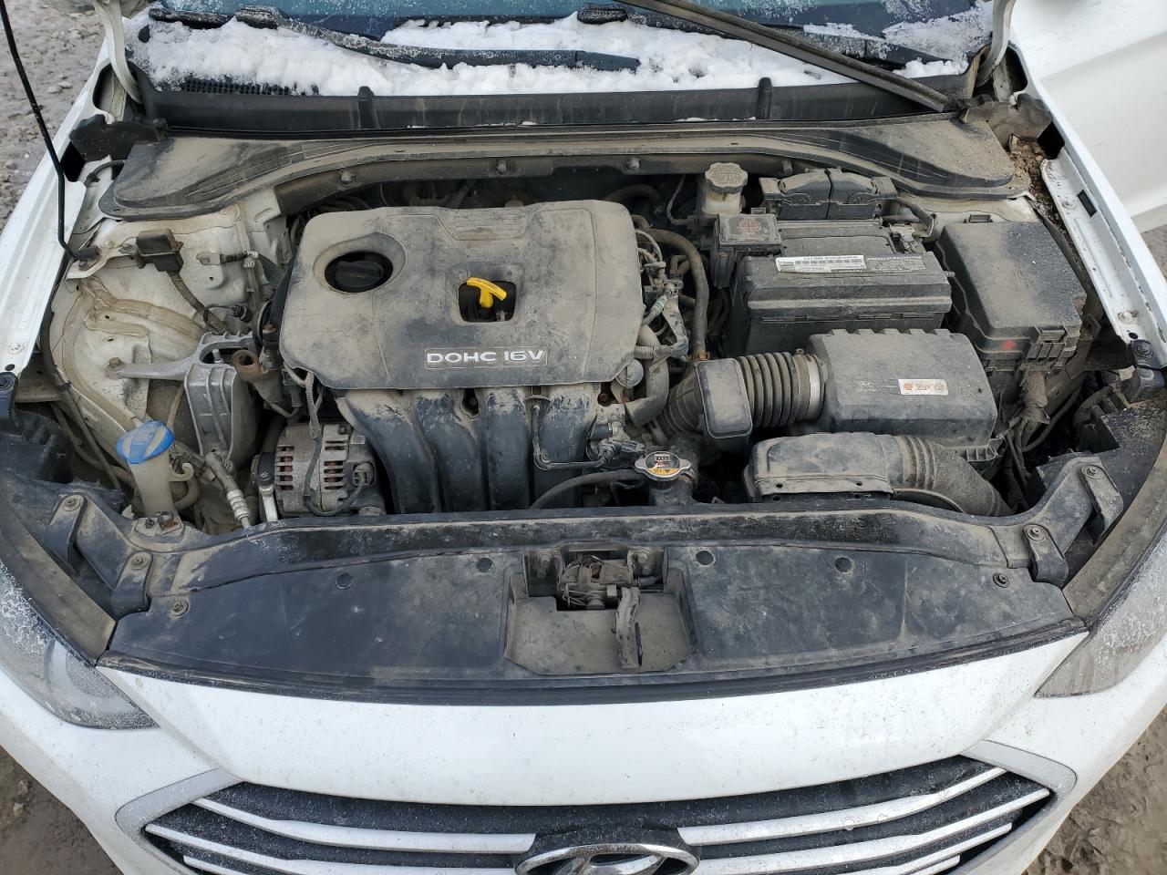 2018 Hyundai Elantra - Image 12