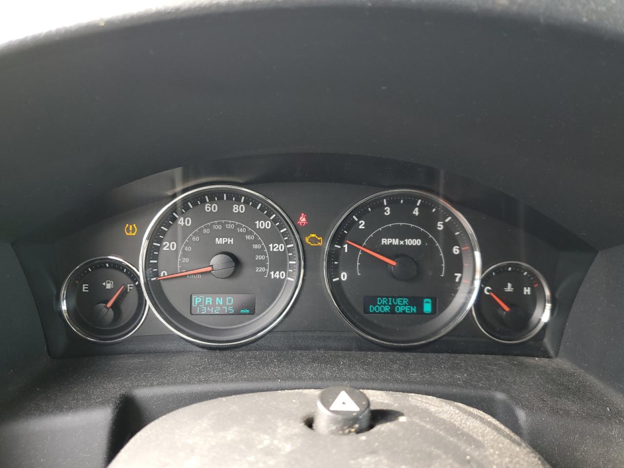 2007 Jeep Commander - Image 9