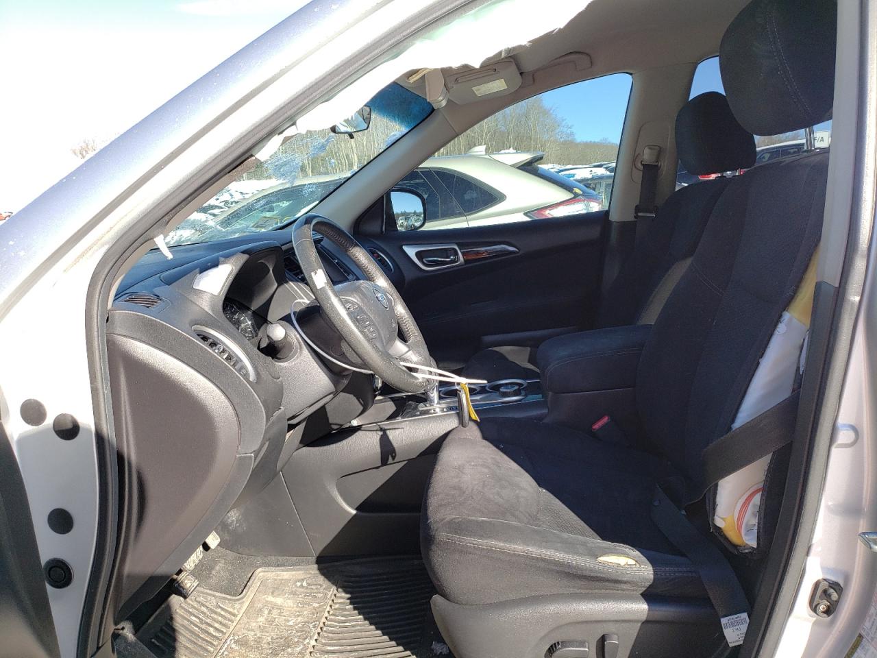 2014 Nissan Pathfinder - Image 7