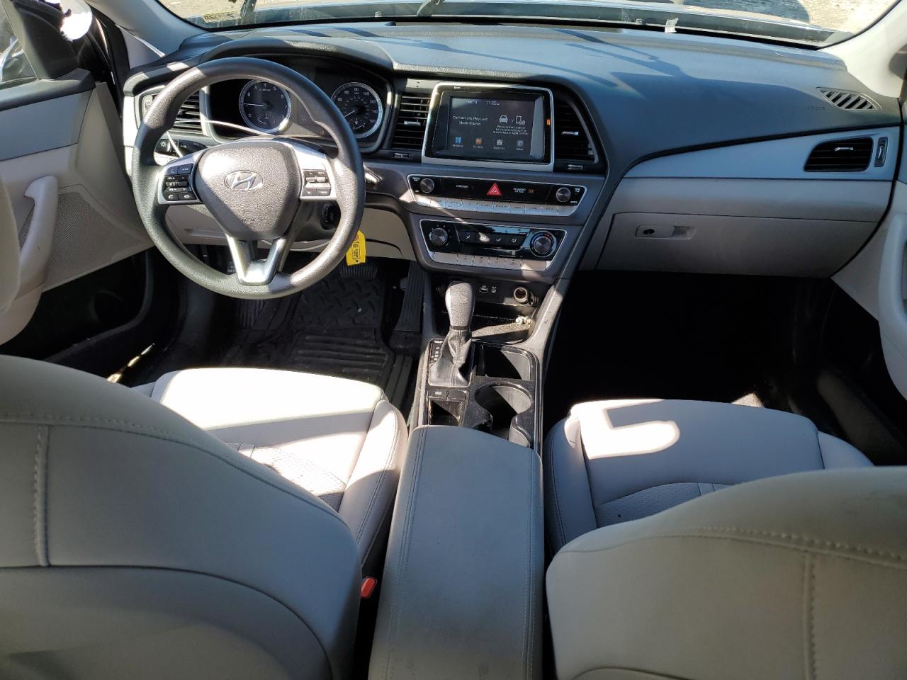 2019 Hyundai Sonata - Image 8