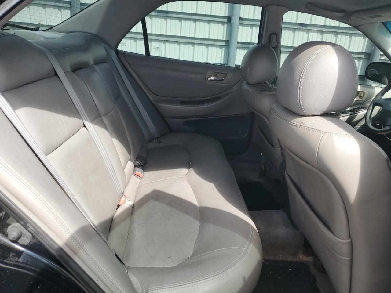 2000 Honda Accord - Image 11